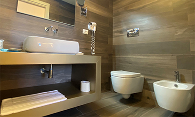 hotel 4 stelle brindisi